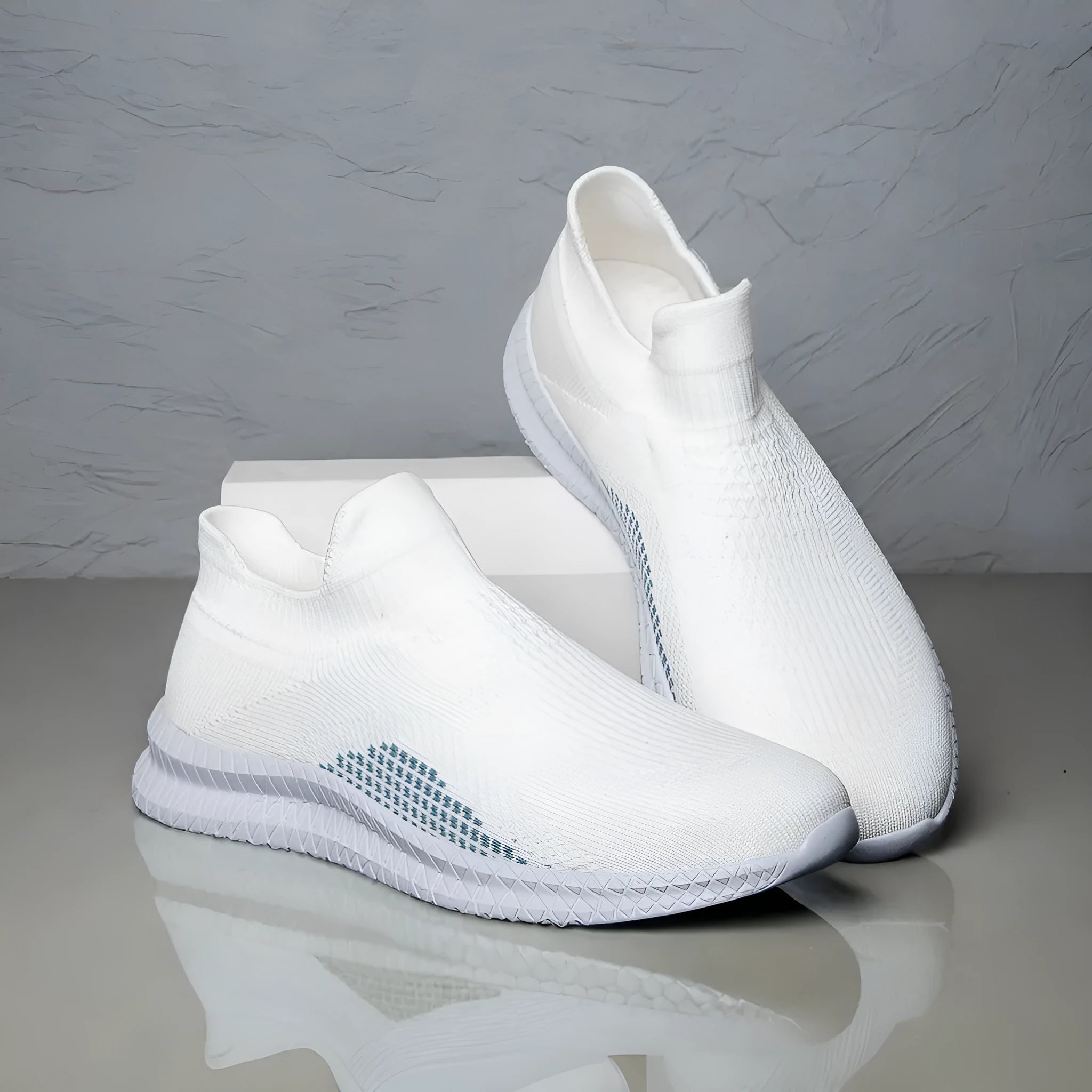 Popcorn Flyknit low-top fabric casual sneaker in solid black, blue, or white with a round toe.