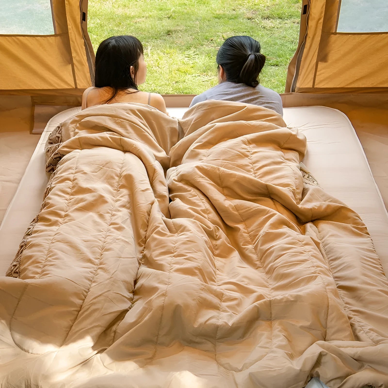 Four seasons outdoor camping sleeping bag in three colours with storage bag