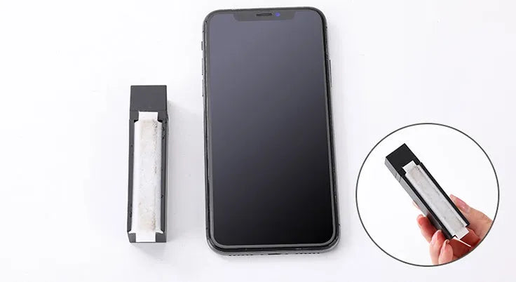 Disposable mobile phone screen cleaner kit with 40 decontamination sheets in black packaging