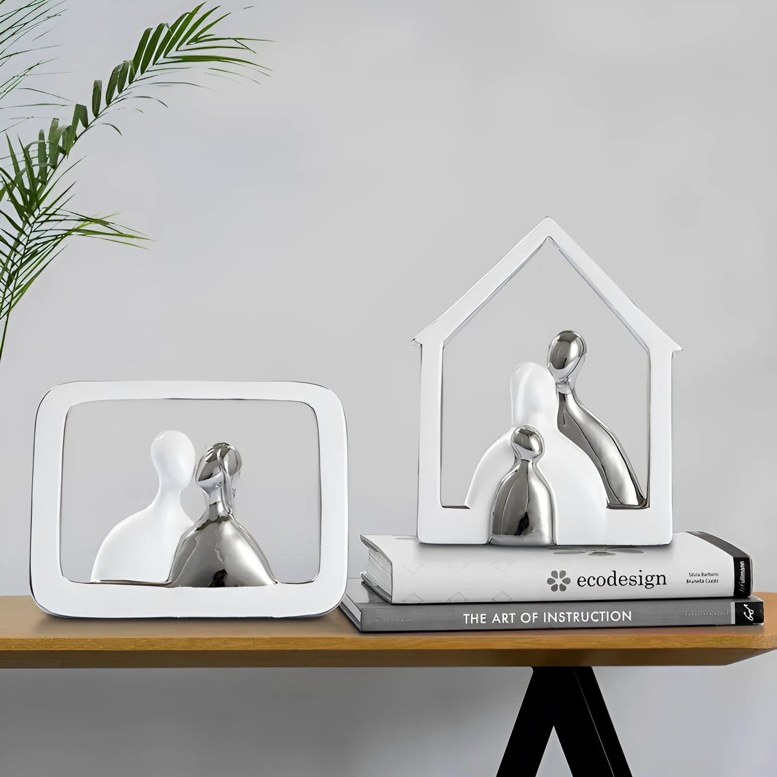 Ceramic table photo frame with electroplated finish and frame characters detail for bedroom or wedding decoration