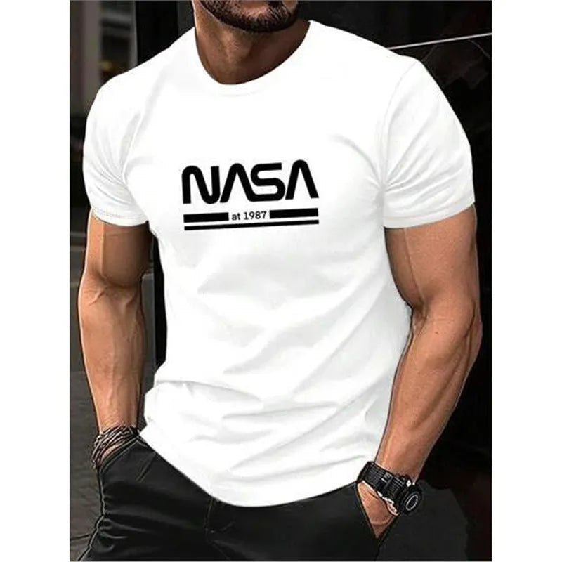 Men's slim-fit cotton short sleeve t-shirt in multiple colours with straight cut design