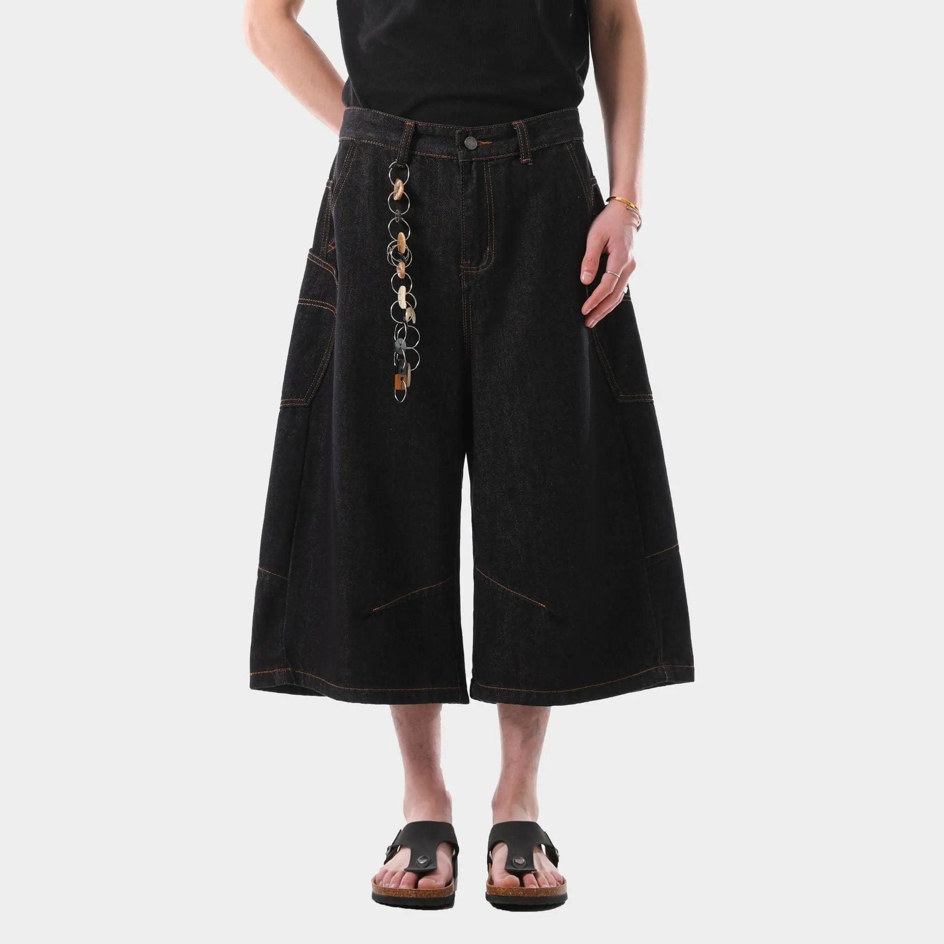 Men's retro washed black cotton denim cropped pants with straight leg and side pockets