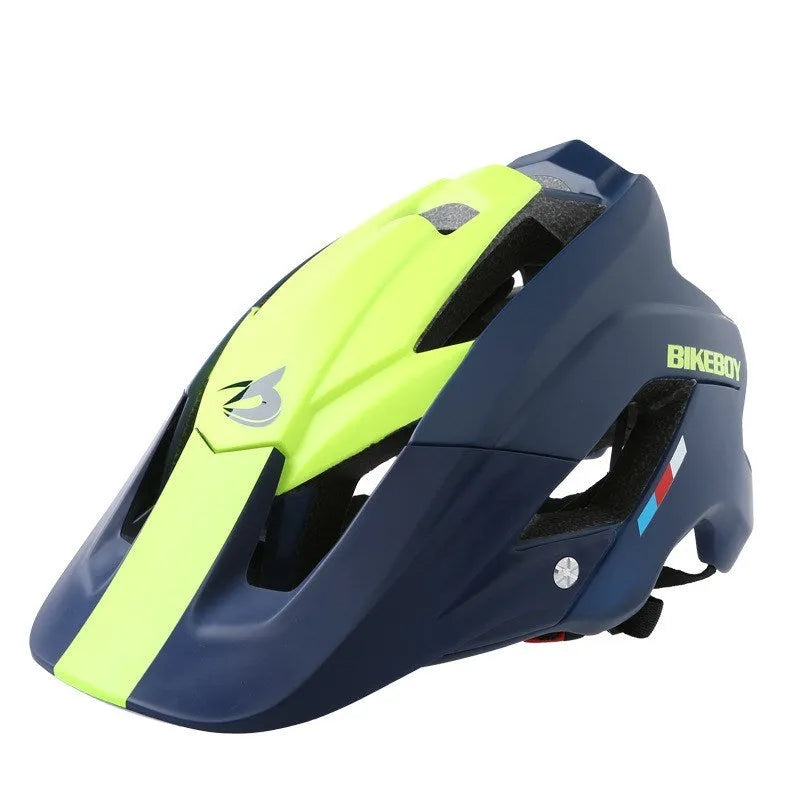Adult mountain bike helmet in black colour with plain pattern PC EPS construction