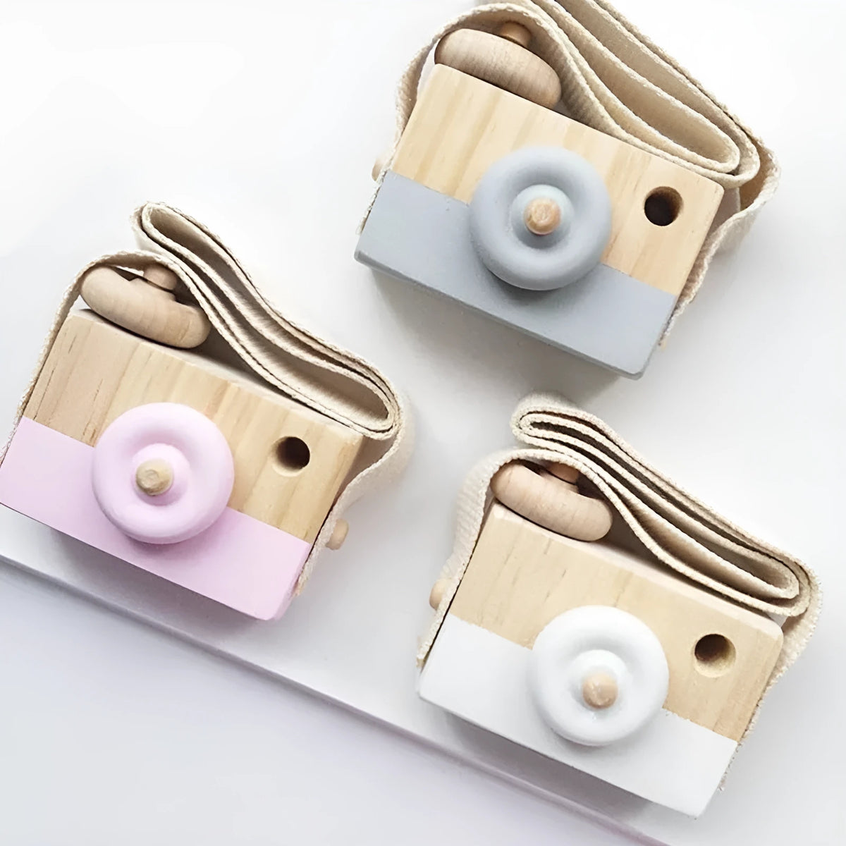 Wooden camera toy for kids over 3 in seven colours with pivotable round part