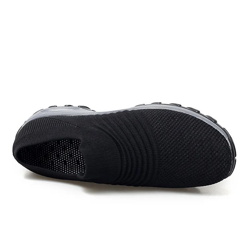 Dancing soft bottom flying woven rocking shoes in black camouflage with front strap and MD sole