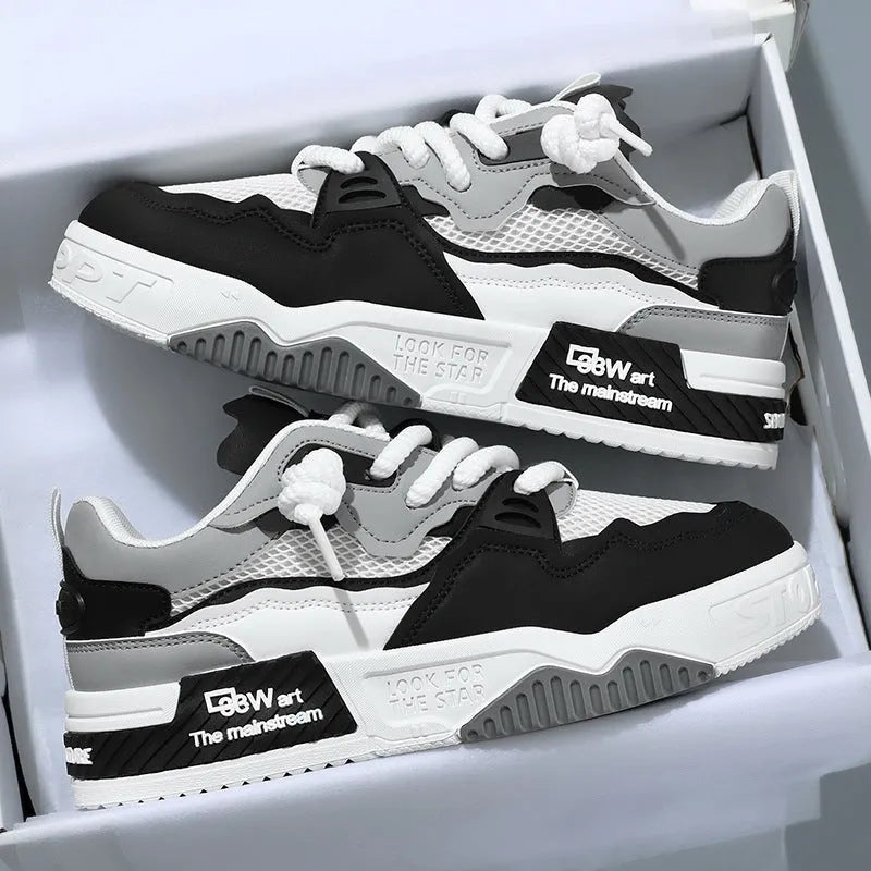 Men's low-top board shoes with soft rubber soles and mesh lining in three colour options
