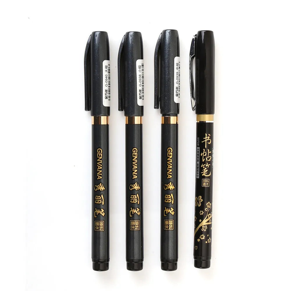 Black signature calligraphy pen G-0939 with fine point tip and 140mm length on white surface