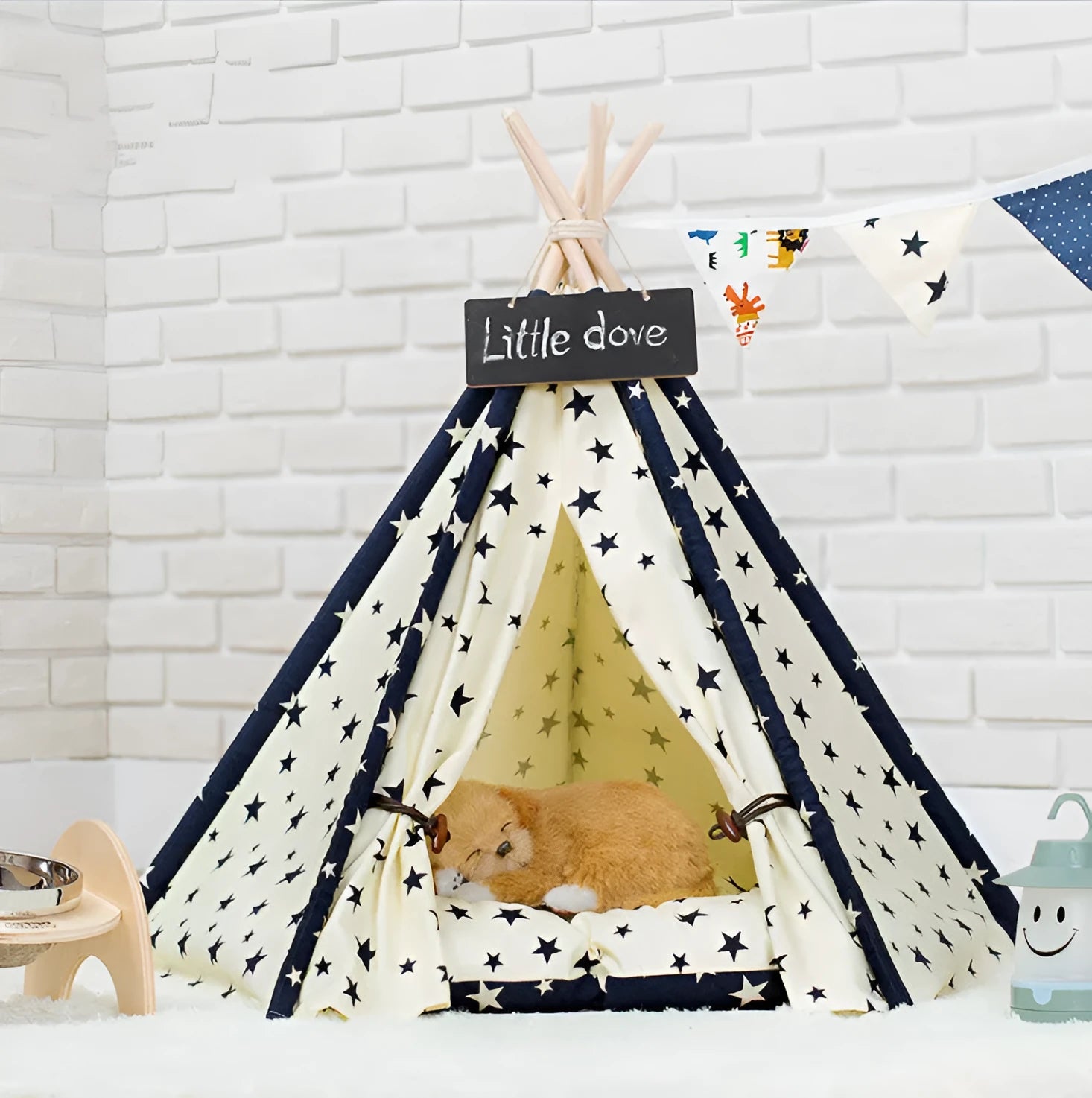 Portable washable cloth pet tent with pointed star pattern in large size for dogs and cats