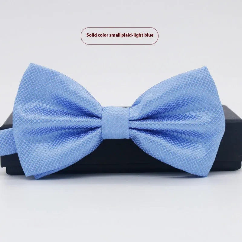 Men's solid colour flat head polyester bow tie on white background