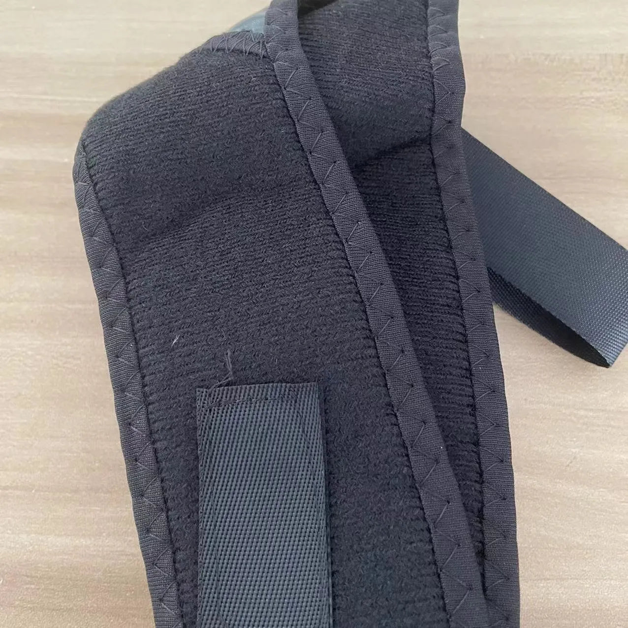 Nylon back posture correction belt in free size for anti-humpback support.