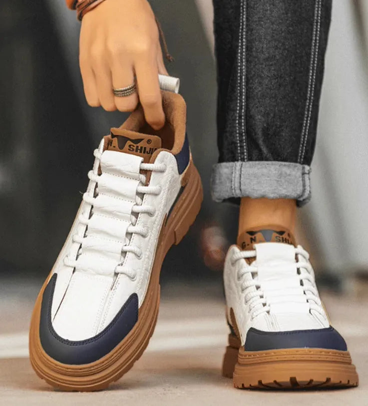 Summer platform casual sneakers with thick rubber soles in black and white colour options