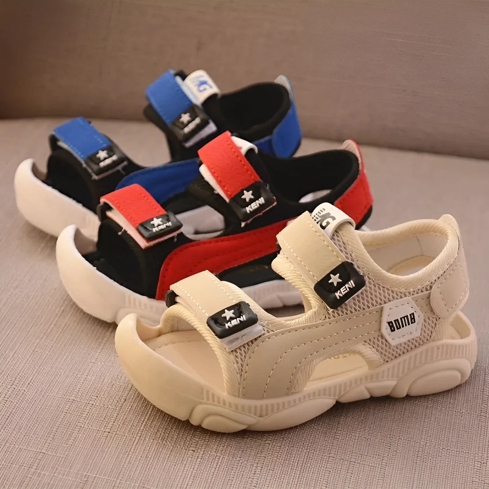Boys summer soft sole beach shoes with anti-kick protection and bear-pattern non-slip sole in blue
