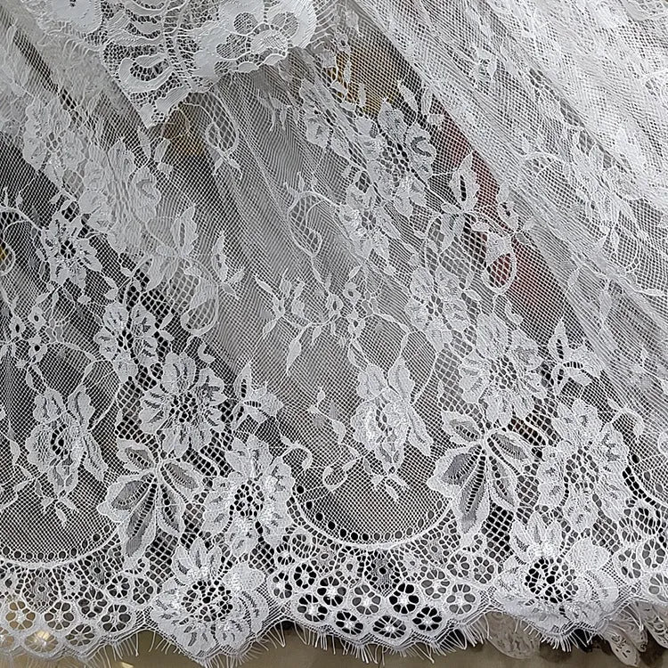 White knitted lace tablecloth 150cm x 300cm in nylon yarn for home dining tables
