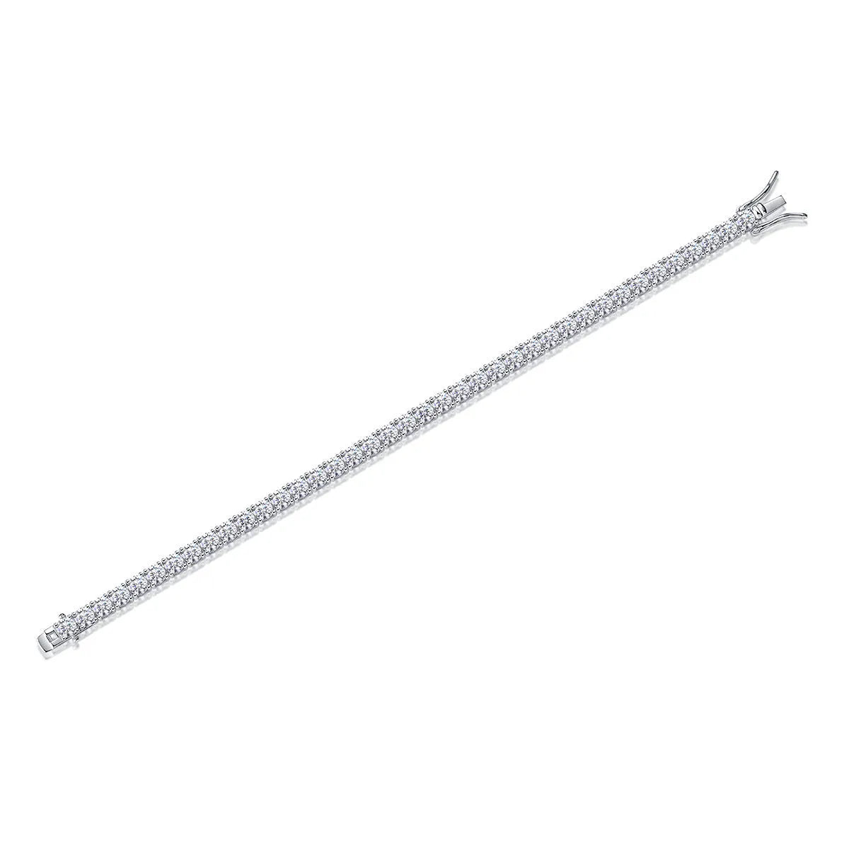 925 silver plated moissanite tennis bracelet with 30-point round stones in 18cm length