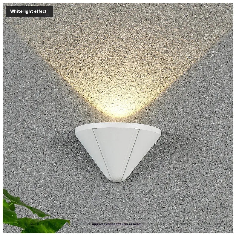 Black or white aluminium alloy waterproof IP65 LED lamp for courtyard or bedside.