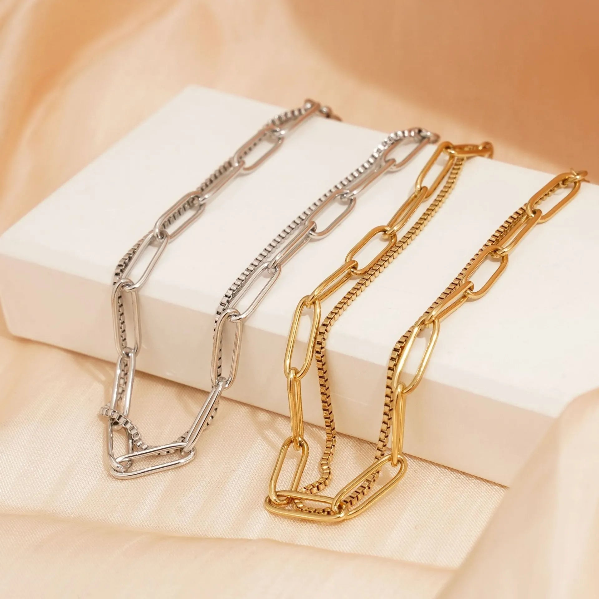 Double layer titanium steel bracelet with geometric lines in gold or silver colour