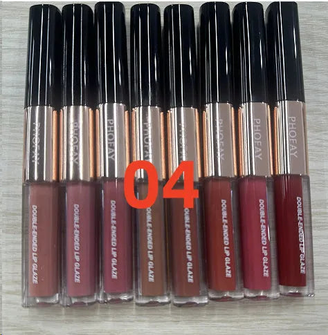 C-L021 double-head non-stick lip gloss in choice of eight colours with two applicator tips.