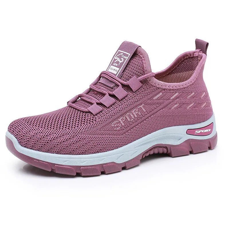 Casual sports sneaker with soft PVC injection moulded sole in low-top breathable design