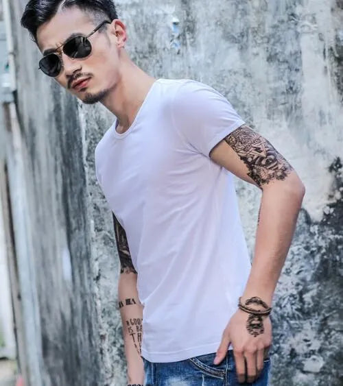 Men's lightweight bamboo fibre polyester t-shirt for summer in various colours