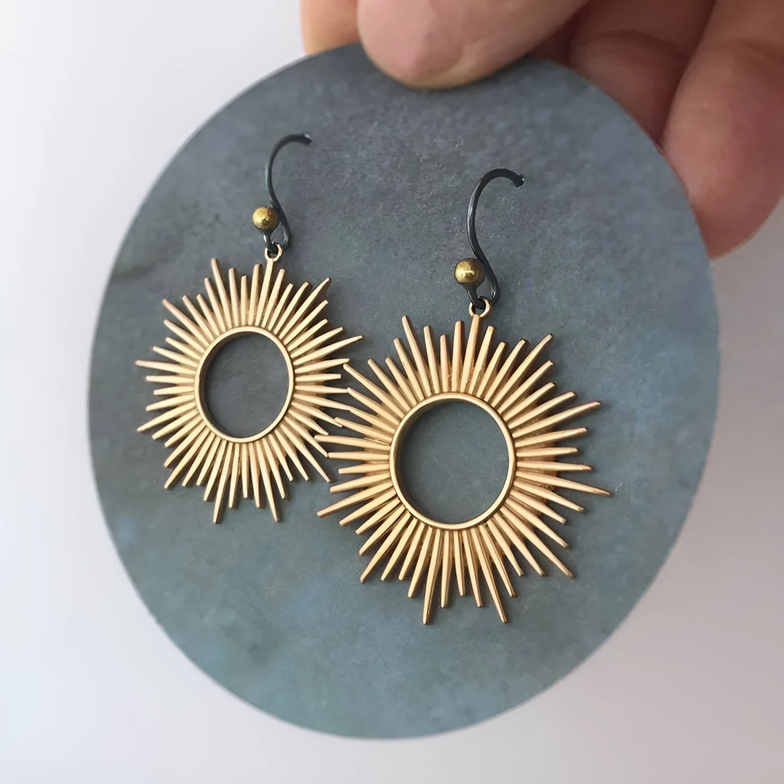 Retro new-style hollow-out distressed geometric earrings for women in alloy with electroplating finish