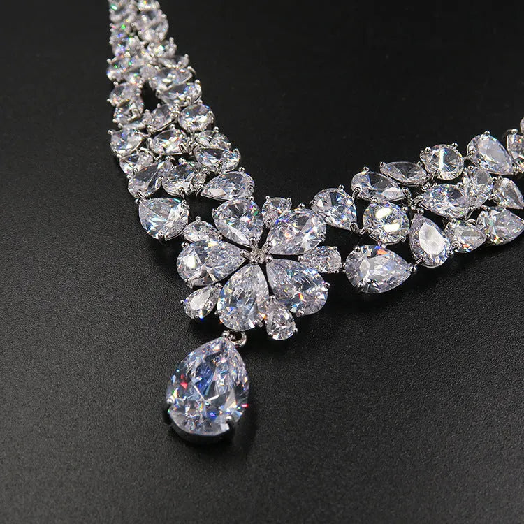 Bride headdress crown necklace and earrings three-piece jewellery set in gold and pearl design