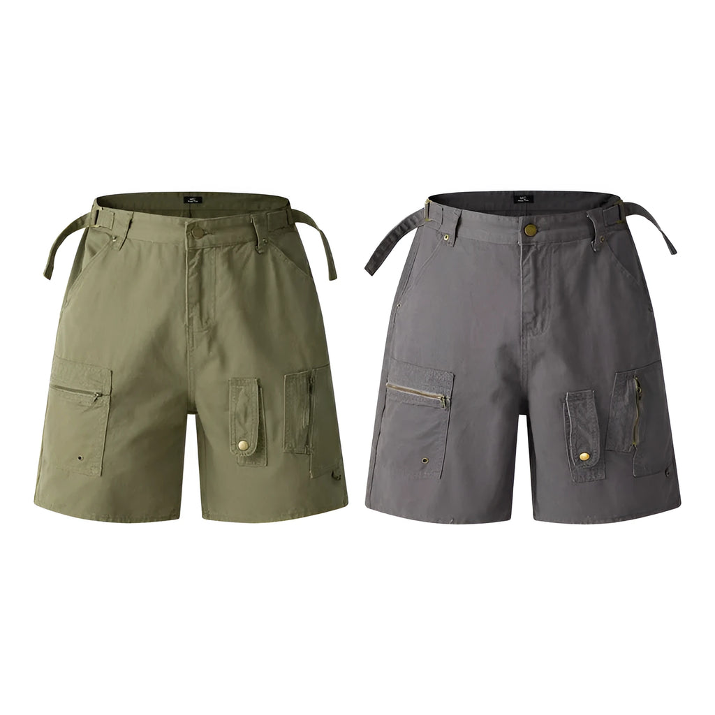 Retro loose-fit washed cotton shorts in camouflage with a zipper pocket.