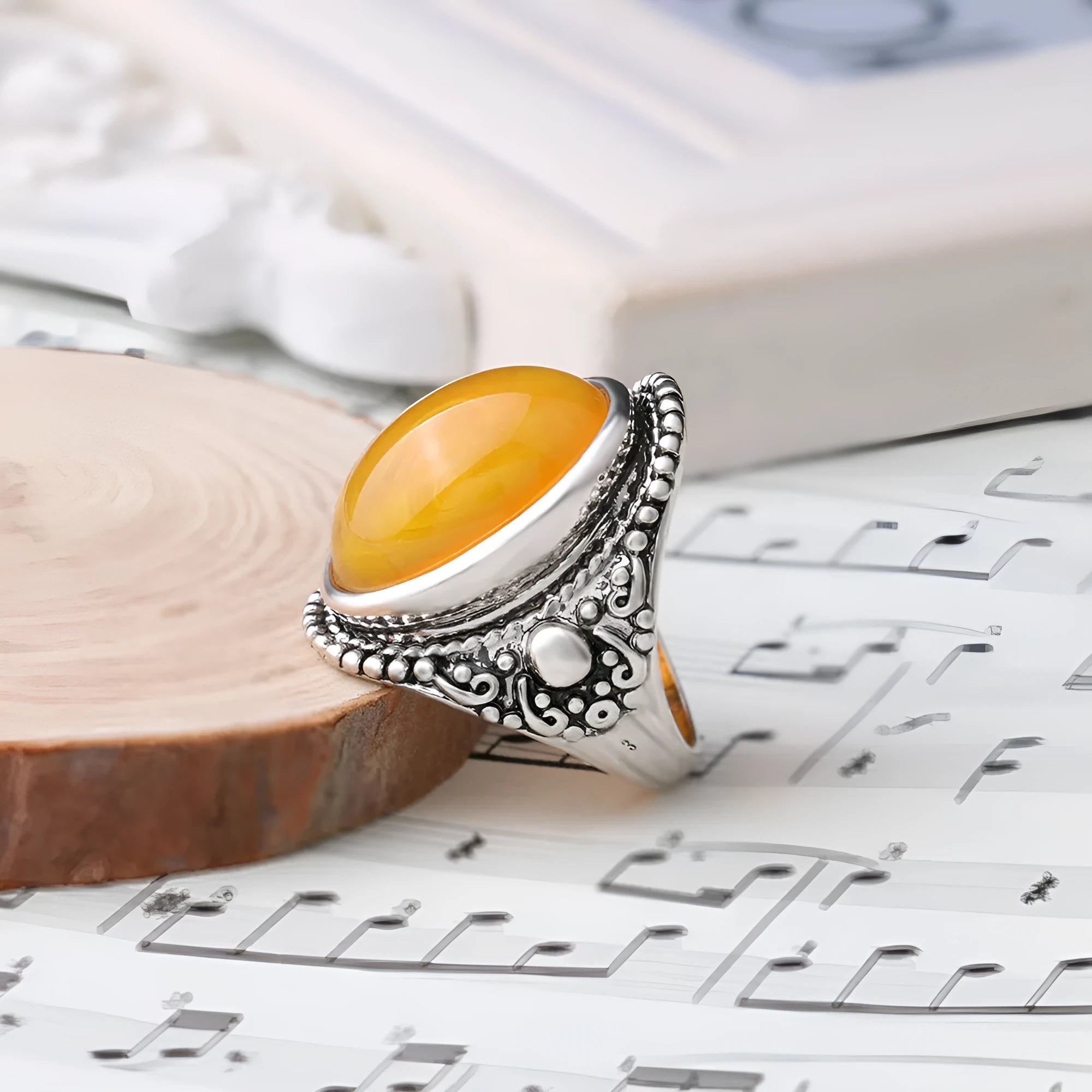 Geometric retro alloy ring with antique silver amber electroplating and fluorescent beeswax detail
