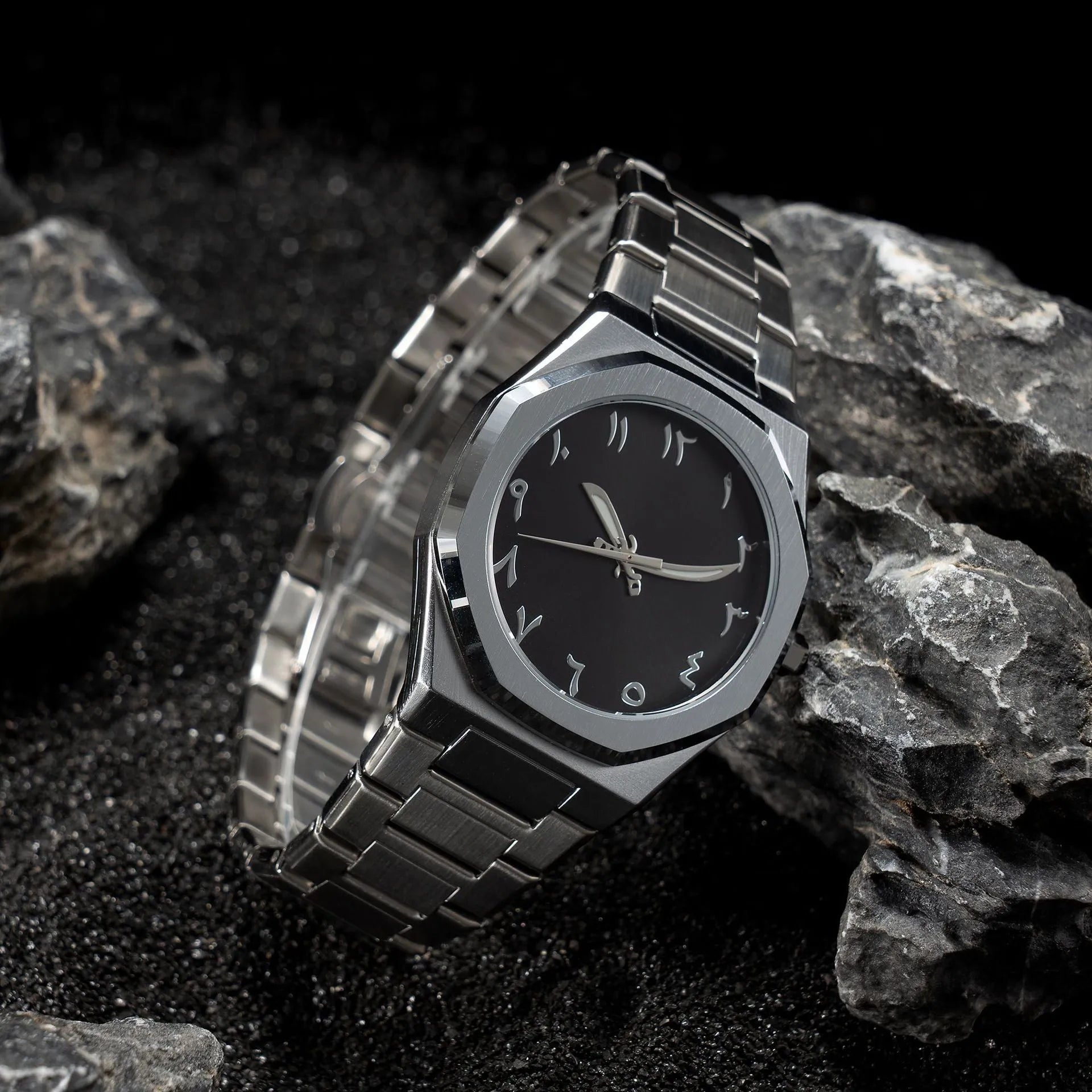 Men's steel business casual quartz watch with a 10mm case on a matching steel belt.