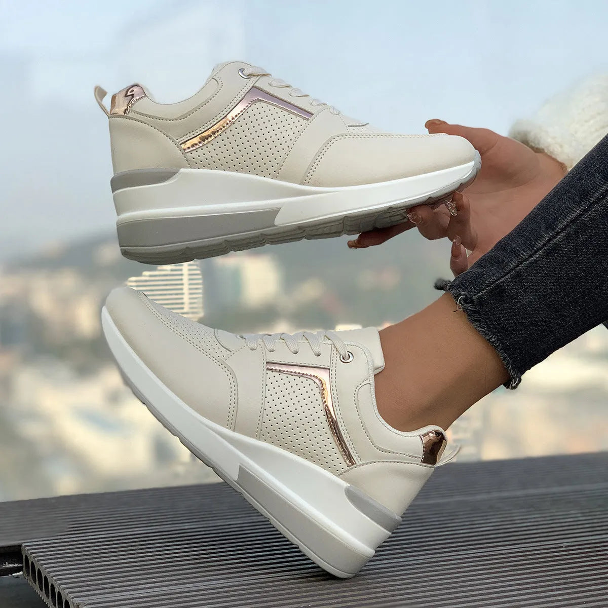 Women's wedge platform casual shoes in PU leather with a lace-up front and rubber sole.