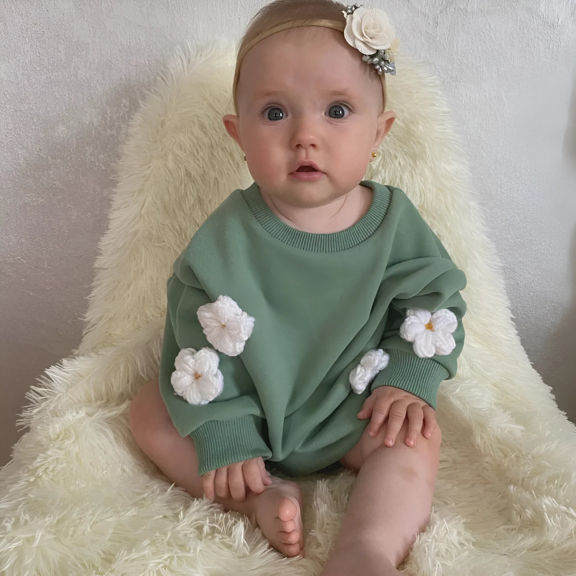 Newborn baby cotton onesie with blue three-dimensional cloud print, hidden front closure, short sleeves, suitable for 59-90cm