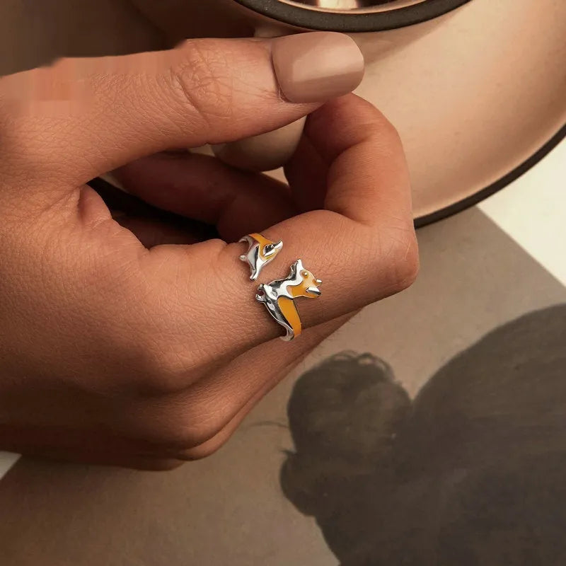 Adjustable silver corgi cartoon ring with electroplated finish in SCR1014-E colour.