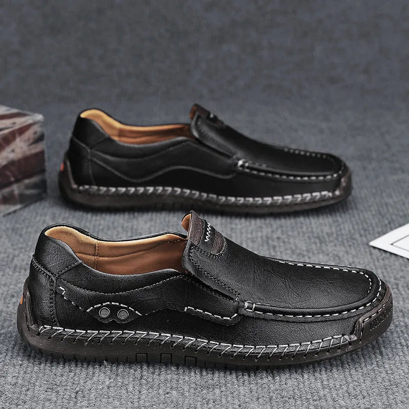 Large size handmade stitching men's outdoor shoes in black leather with rubber sole