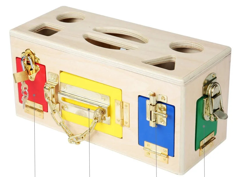 Wooden educational shape lock box toy with 12 pieces for preschool children