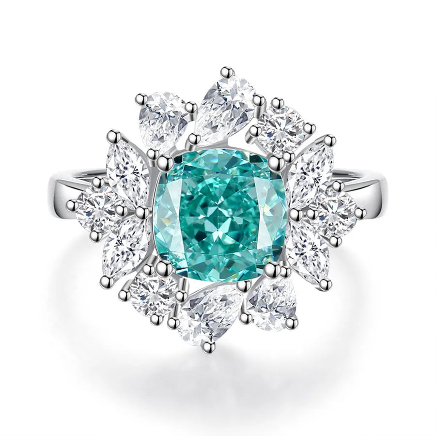 S925 sterling silver women's ring with emerald and high carbon diamond inlay in geometric oval shape.