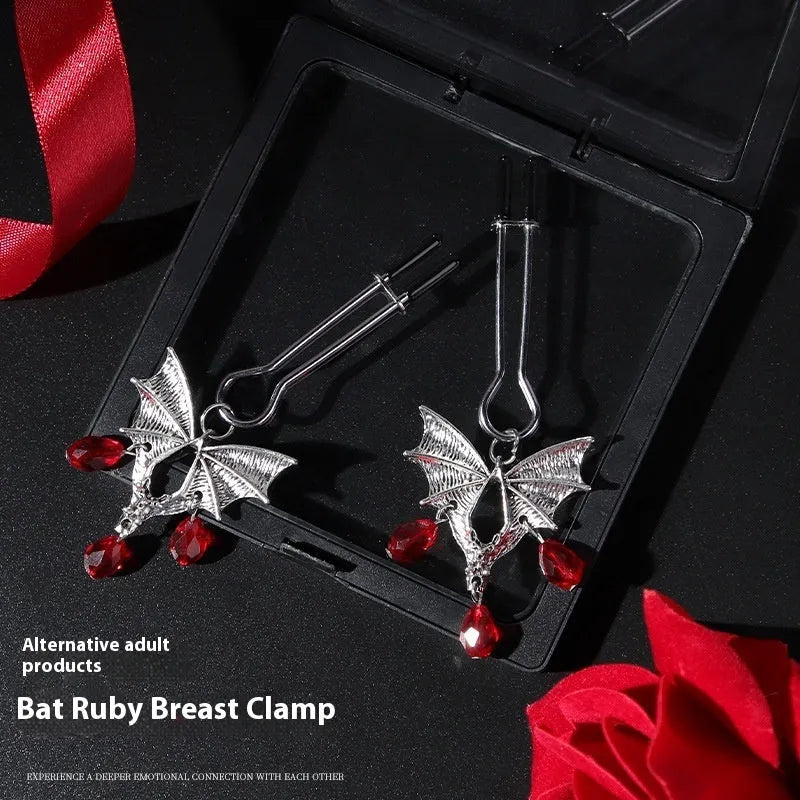 Silver alloy bat nipple clamp with ruby decoration and adjustable mechanism