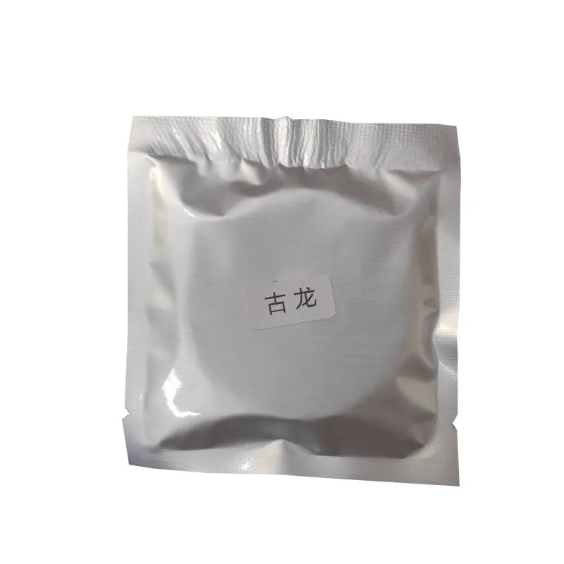 Solar electromagnetic de-icing car aromatherapy decoration on vehicle dashboard