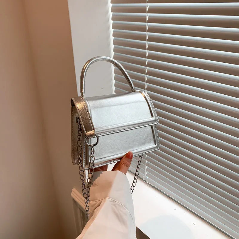 Retro horizontal square crossbody bag in PU leather with sewing line detail