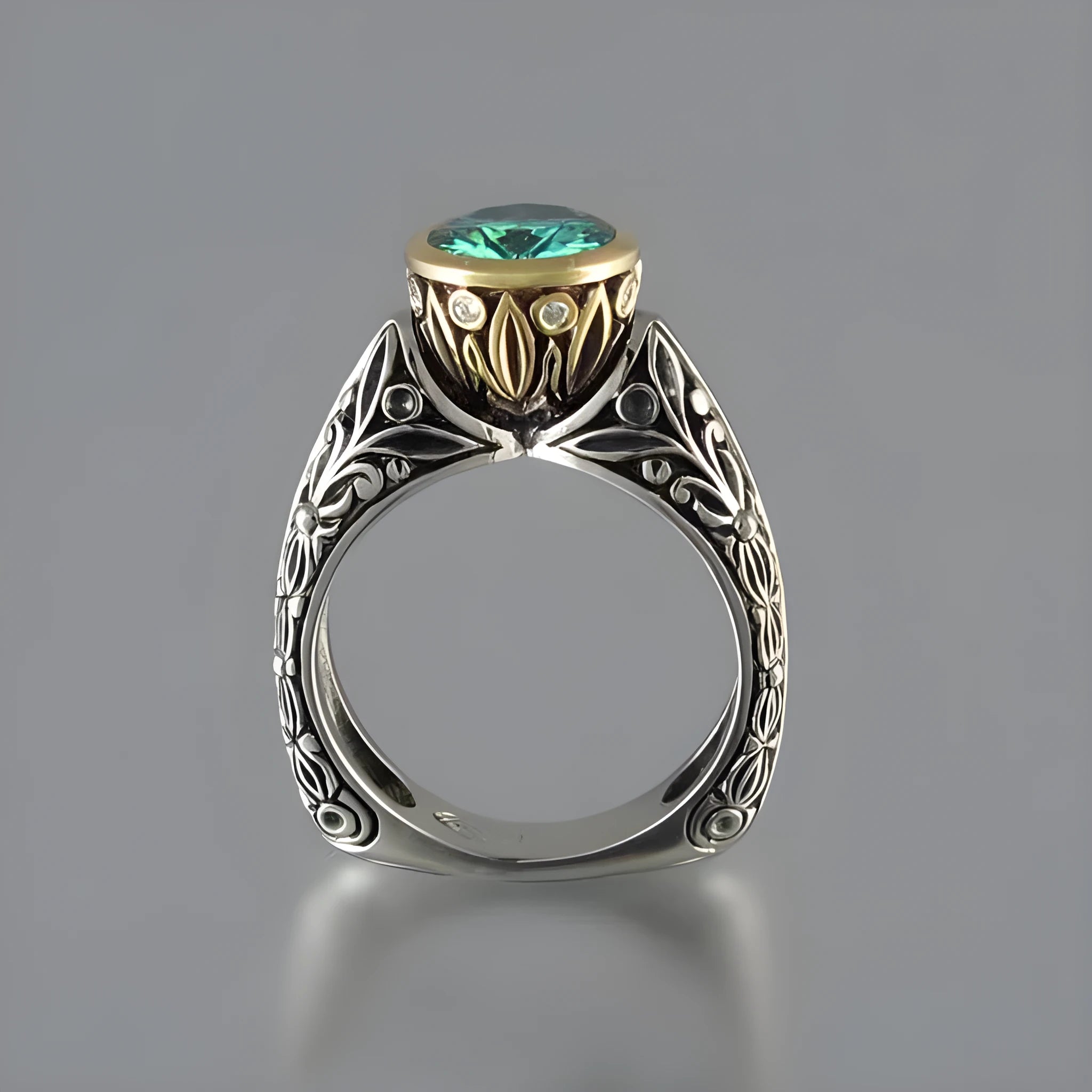 Flower-shaped gold-plated ring with green silver finish and vintage colour separation design