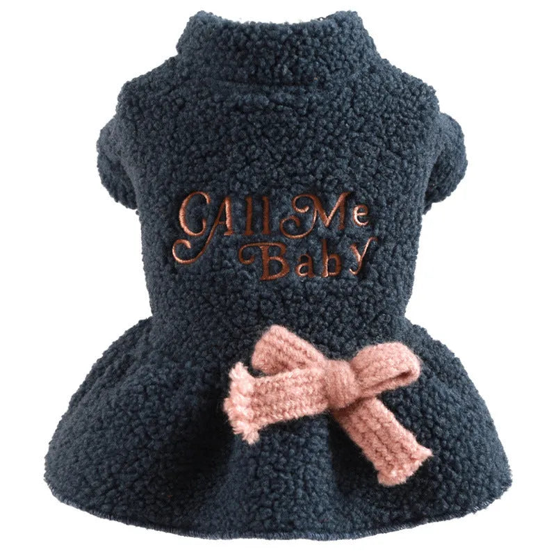 Pet fleece skirt in pink or dark blue for dogs and cats with Berber polyester fabric