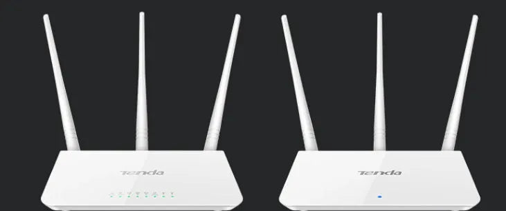 White wireless router with dual-band 2.4GHz and 5GHz support for broadband connections.