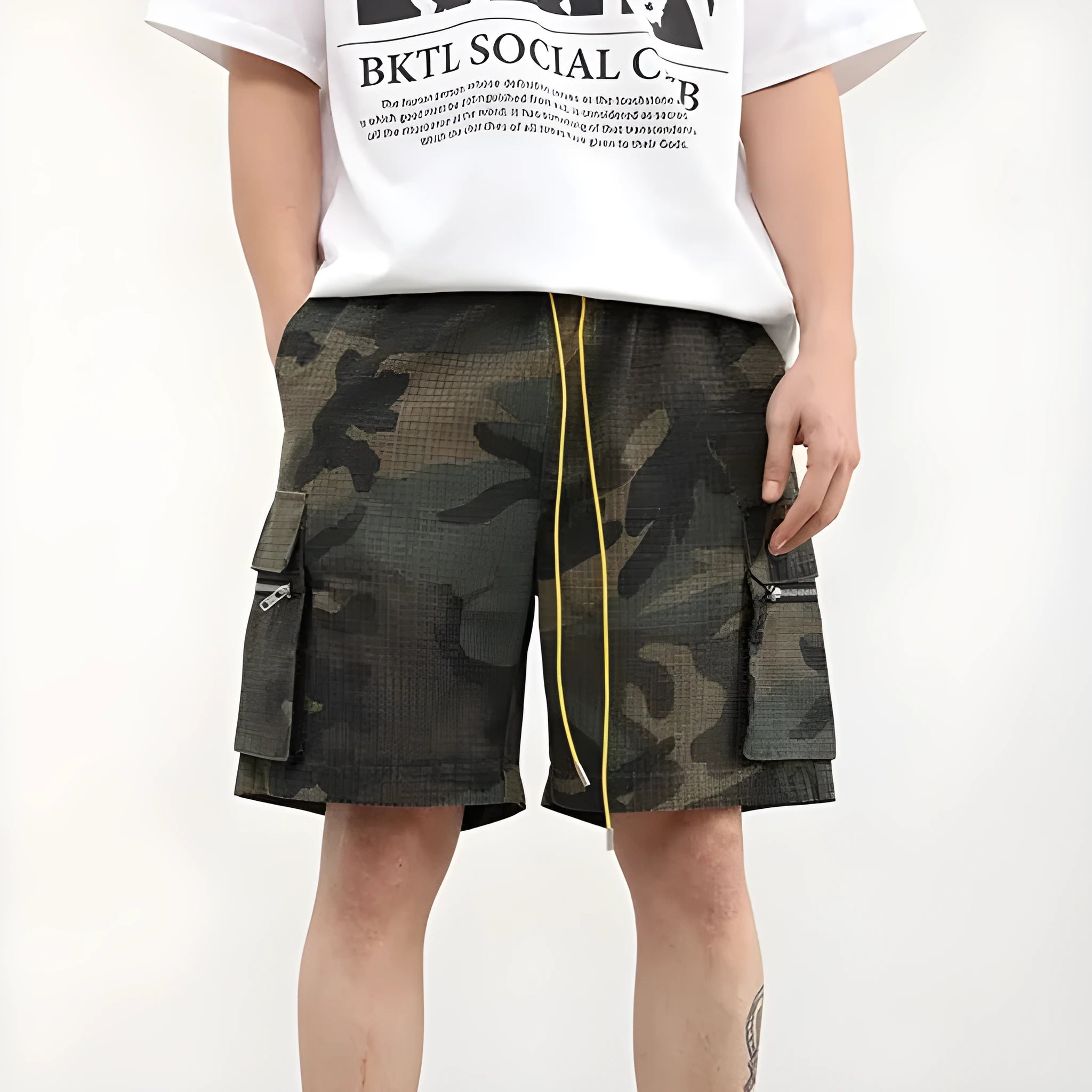Men's camouflage work shorts with multiple pockets, cropped length and mid waist design