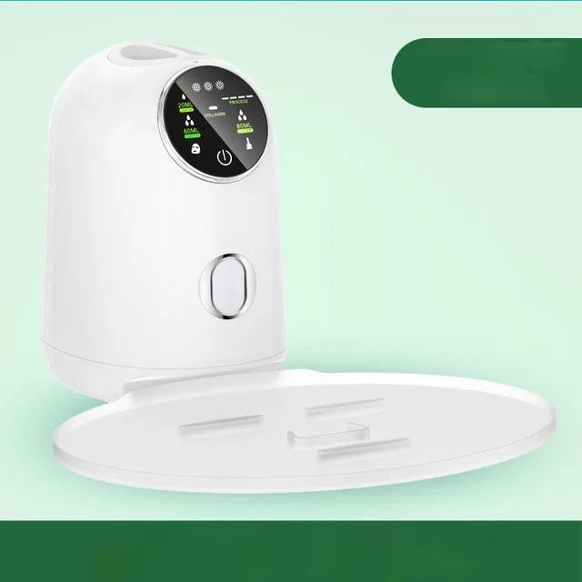 Intelligent homemade fruit and vegetable milk beauty apparatus in white plastic with facial mask tray and scraper