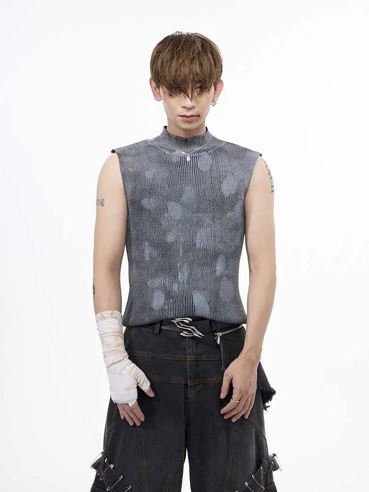 Men's black sleeveless wool vest t-shirt with silver pastebrushing effect and a stand collar