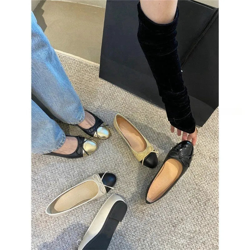 Women's ballet flat shoes with round toe and bowknot detail in soft rubber sole construction