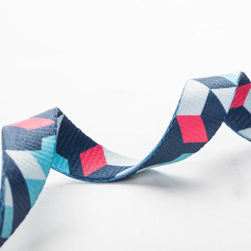 150cm dog lead in polyester with heat transfer printing and zinc alloy fittings, shown in S M L widths