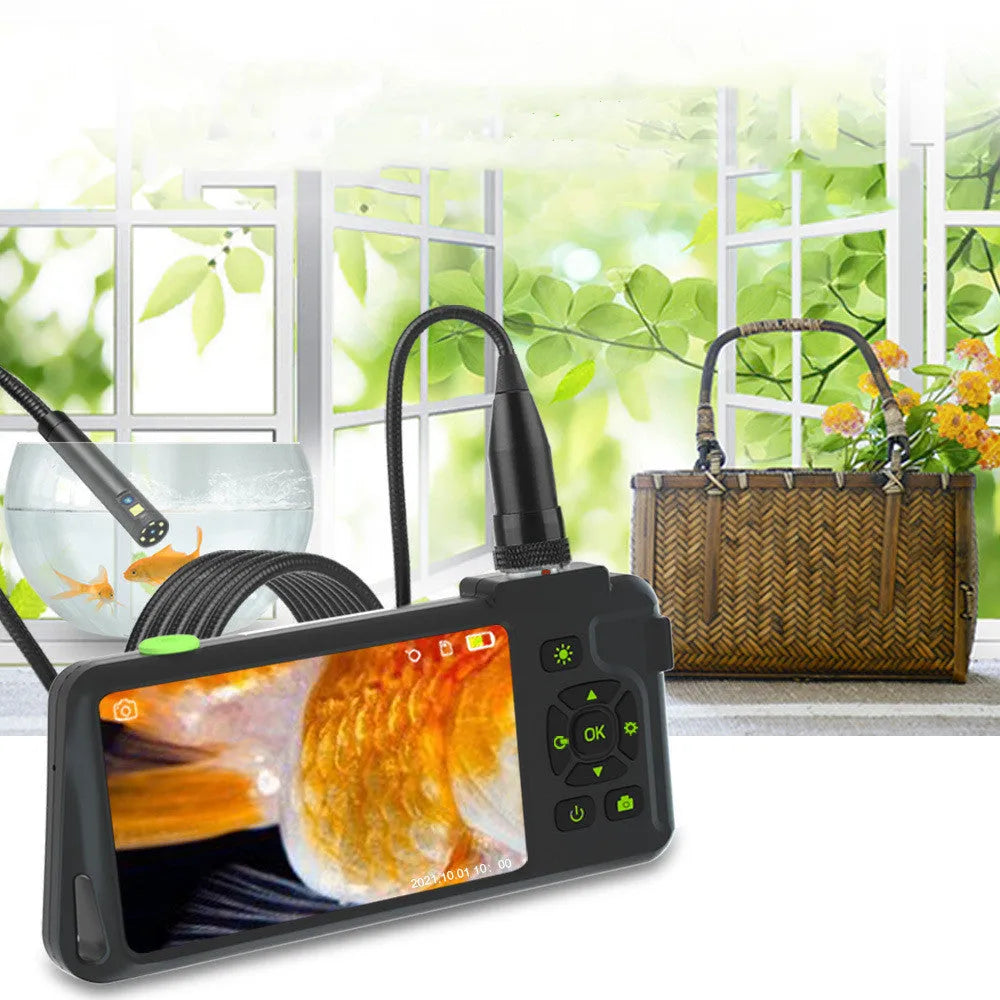 Portable industrial endoscope with 4.5-inch colour screen and 5.5mm dual lens probe