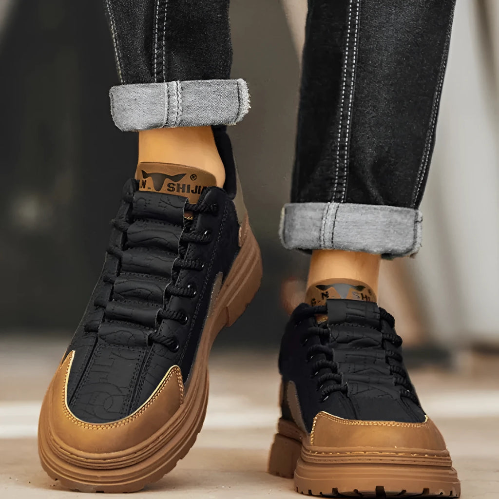 Summer platform casual sneakers with thick rubber soles in black and white colour options