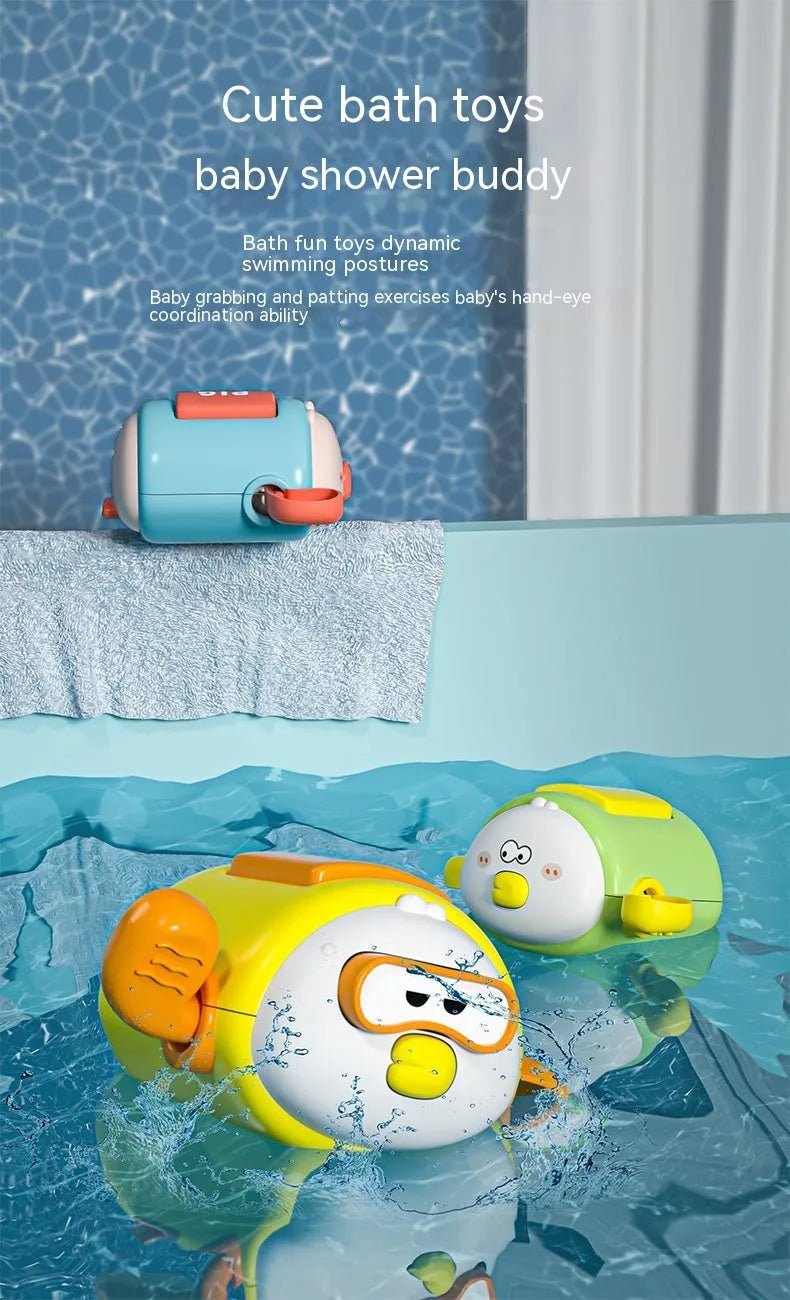 Children's clockwork bath toy, cartoon wind-up water toy, plastic, 8.2 x 9.4 x 5cm, blue pig yellow duck green duck