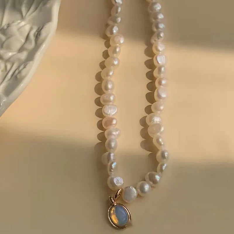 Adjustable French court vintage pearl necklace with geometric design on alloy chain