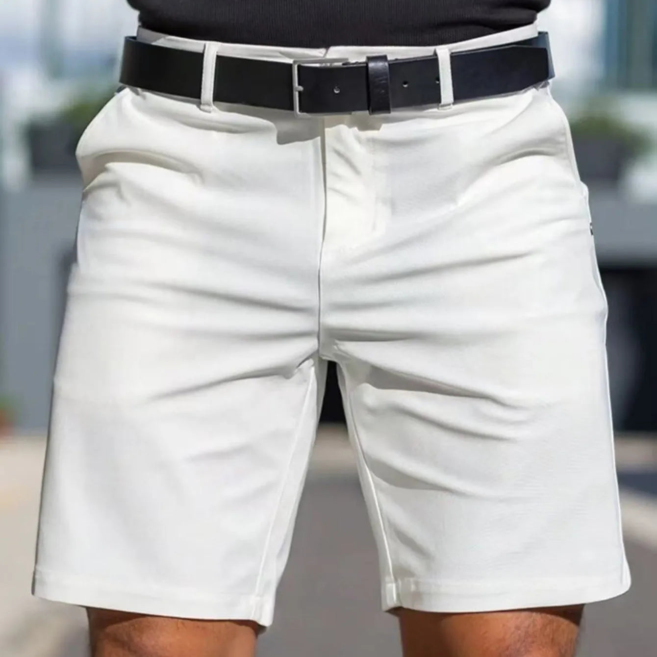 Men's solid colour elastic shorts trousers in straight cut fifth pants length